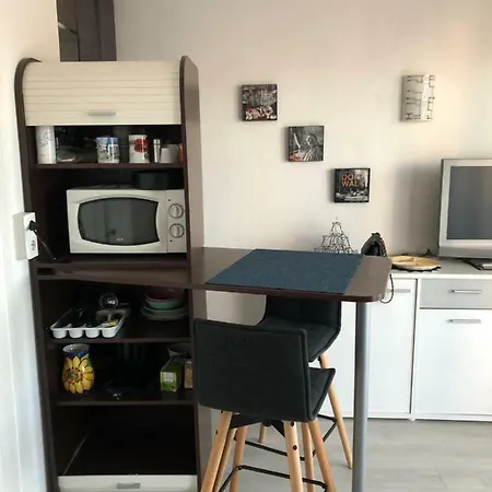 Studio 19m2 En Front De Mer Avec Balcon Au Dernier Etage * Cagnes-sur-Mer